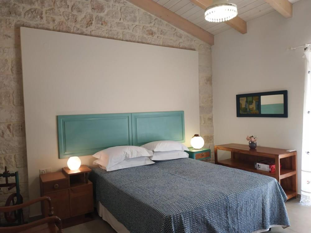 Casa Spanos Vederoi Exteriör bild